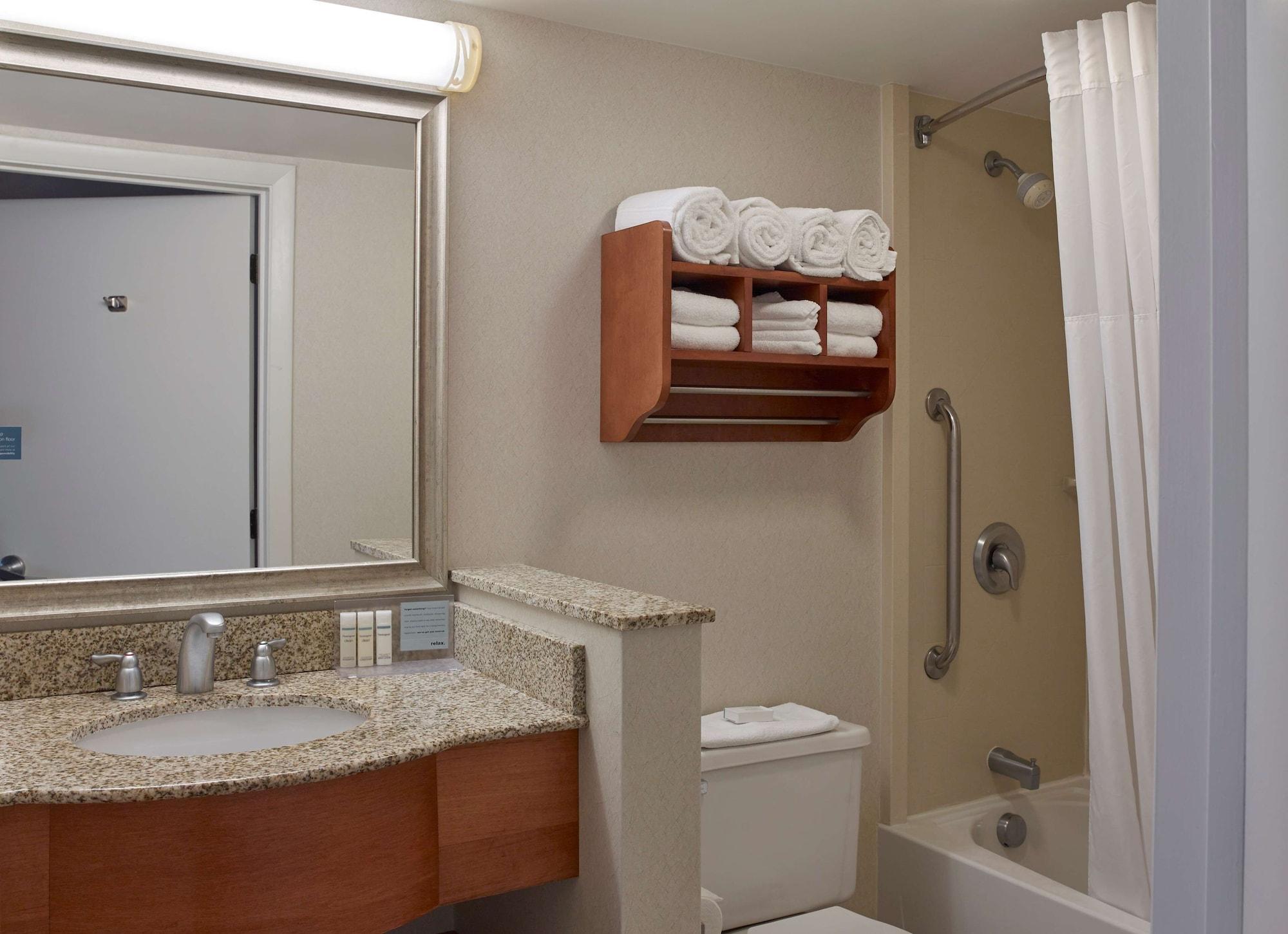 Hampton Inn Portland-Airport South Portland Eksteriør bilde