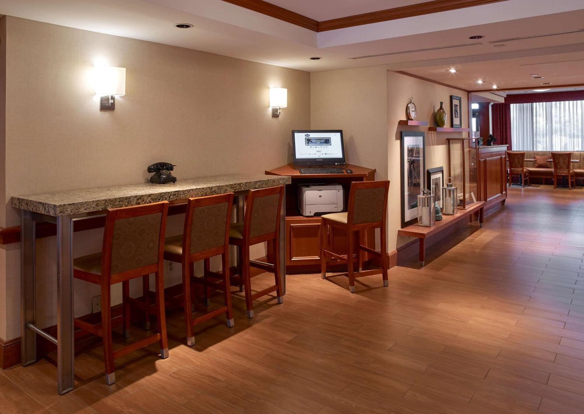 Hampton Inn Portland-Airport South Portland Eksteriør bilde